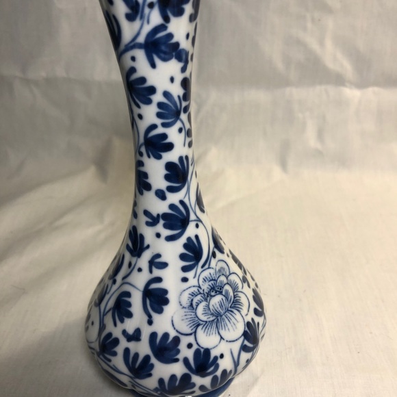 SALE Pair of Handcrafted in Thailand Blue & White Ceramic Bud Vases. 6.75” tall - Picture 5 of 7